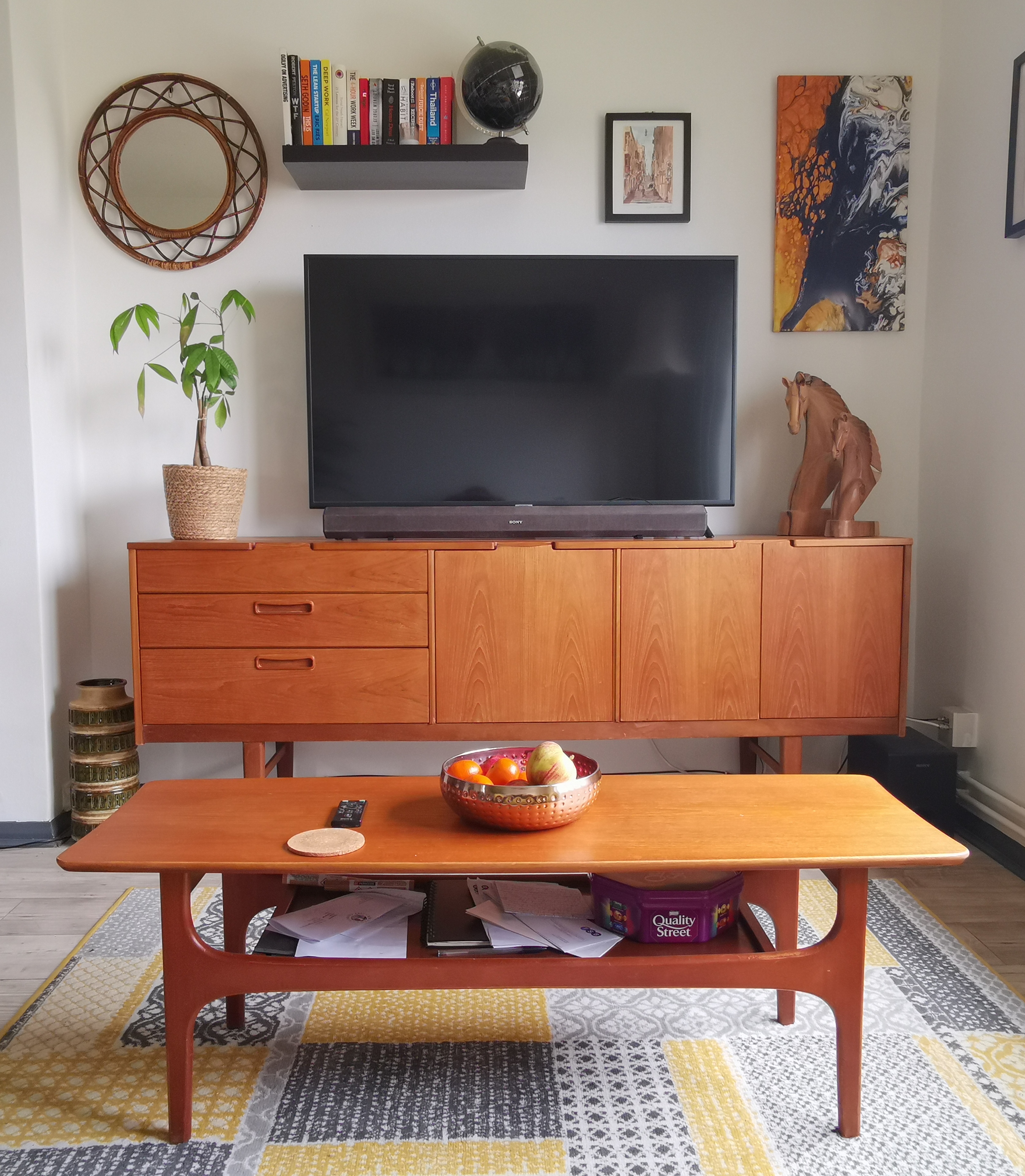 How To Find Cheap Mid-Century Furniture