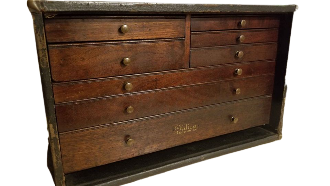 10 Best Vintage Toolbox Brands - Pilliod

Image of a wooden chest of drawers with brass knobs. The chest is made of dark wood and has six drawers. It is labeled "Vintage Pilliod Wood Machinists Toolbox Tool Box - Antiques & Collectibles - Algonquin, Illinois 