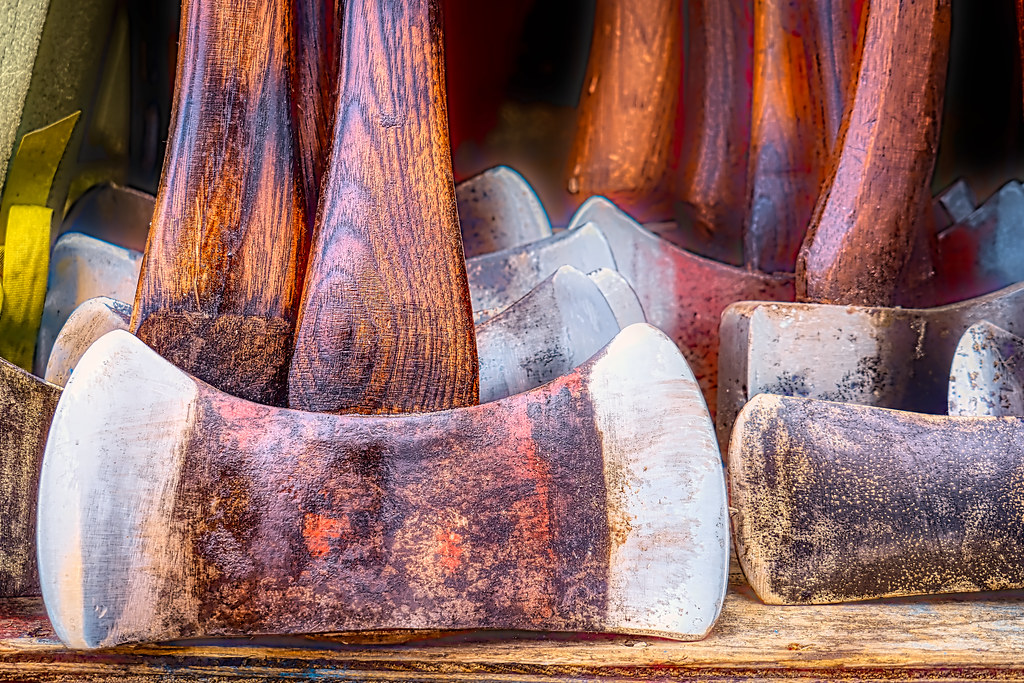 The Ultimate List of Vintage Axe Manufacturers - A collection of vintage axes, including axes from some of the best old axe brands such as Collins, Kelly, Marbles, Plumb, Stanley, and Winchester. 